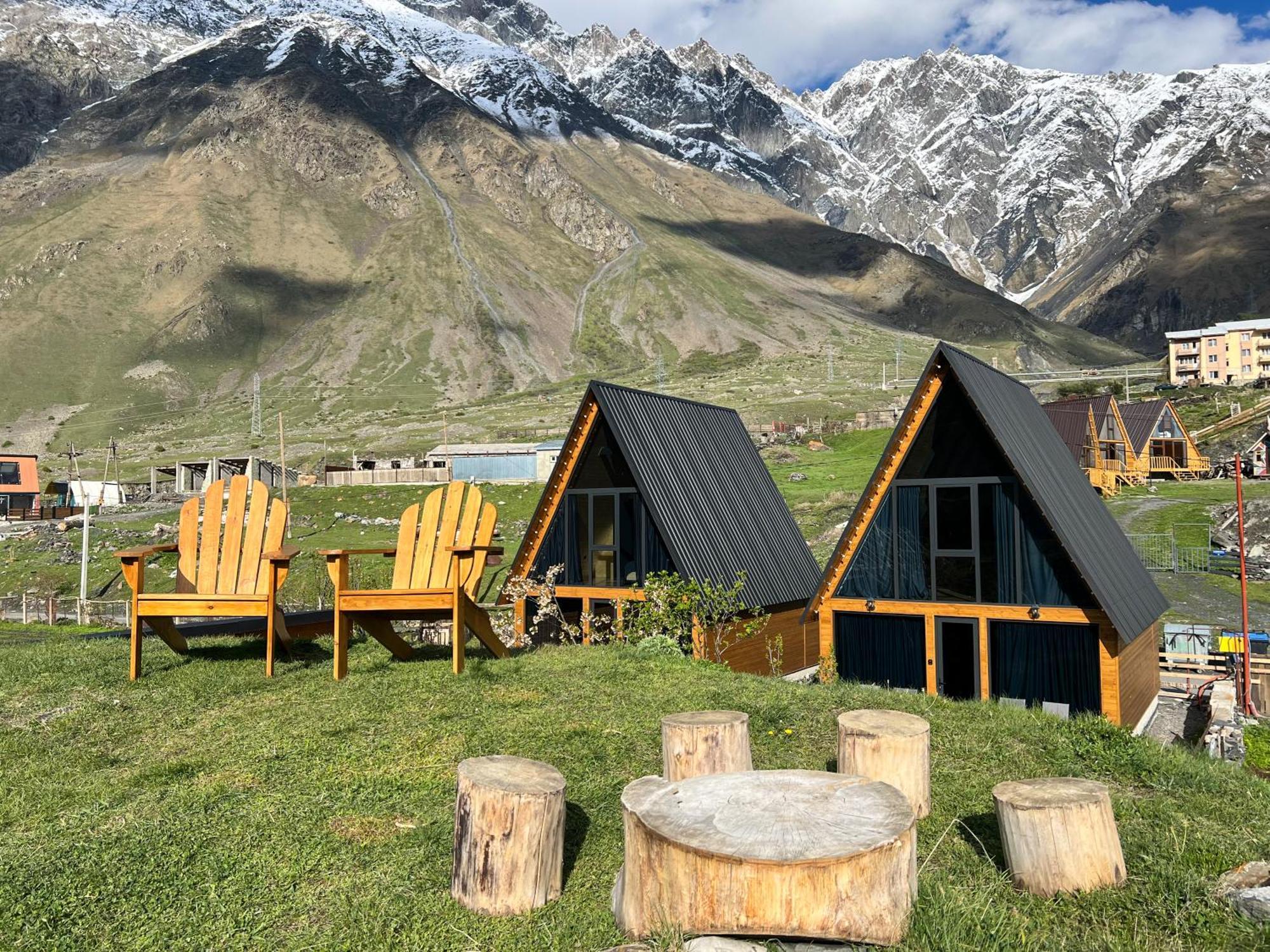 Kazbegi Hills Cottages Stepantsminda Exterior foto