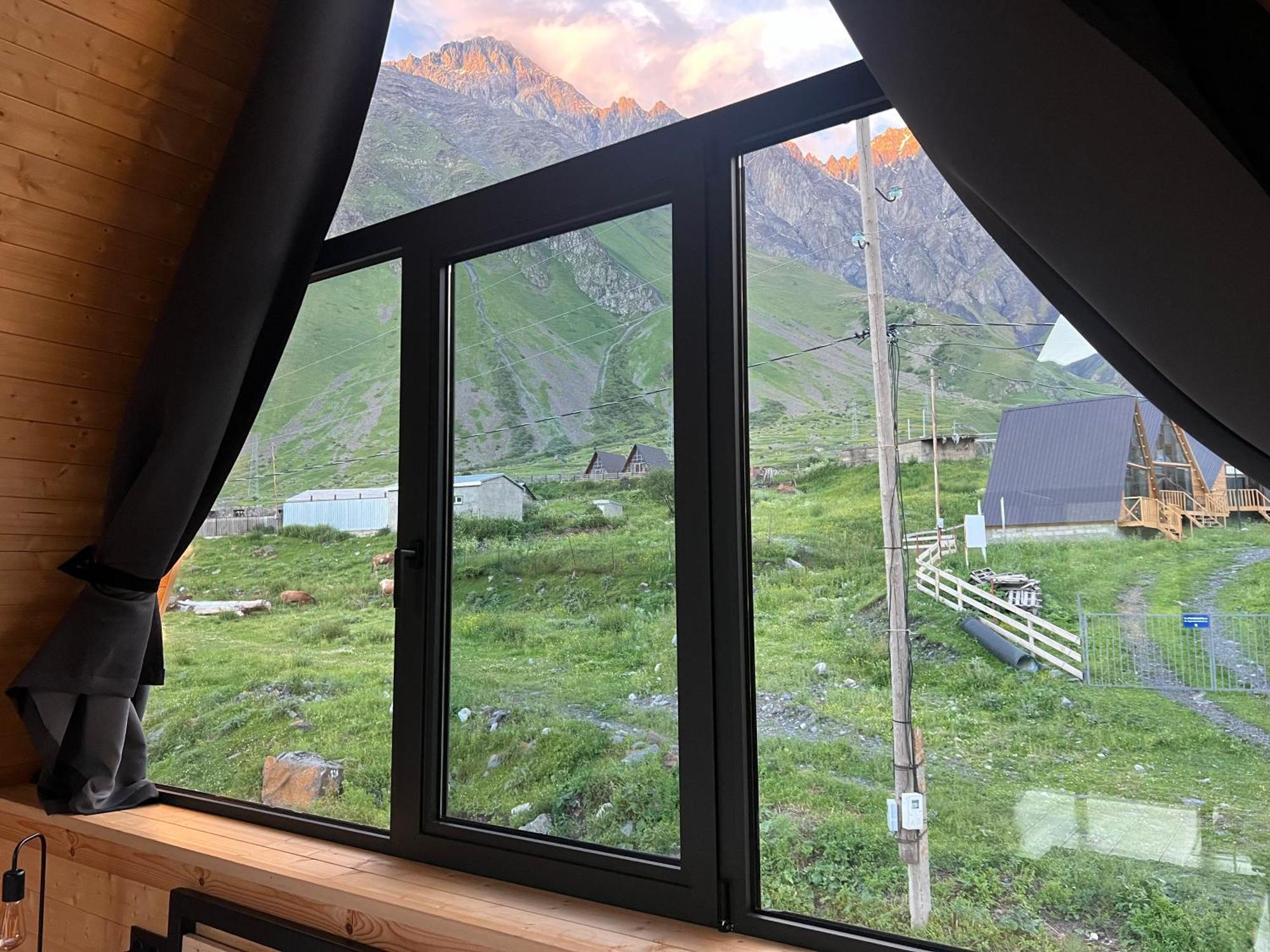 Kazbegi Hills Cottages Stepantsminda Exterior foto