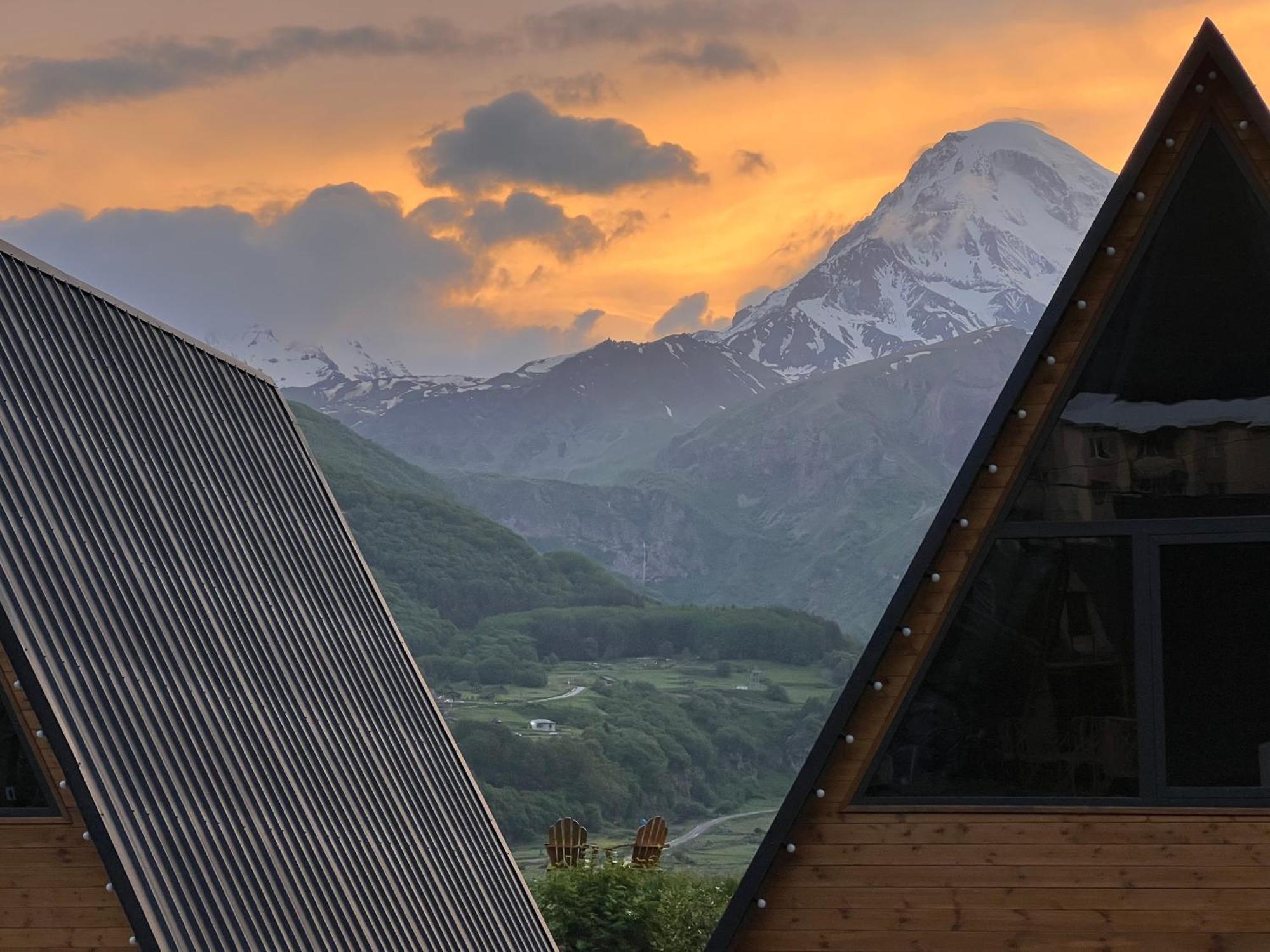 Kazbegi Hills Cottages Stepantsminda Exterior foto